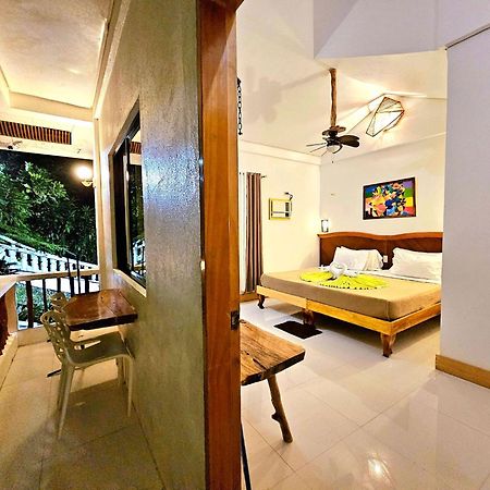 Cocoloco Beach Resort Manoc-Manoc Ngoại thất bức ảnh