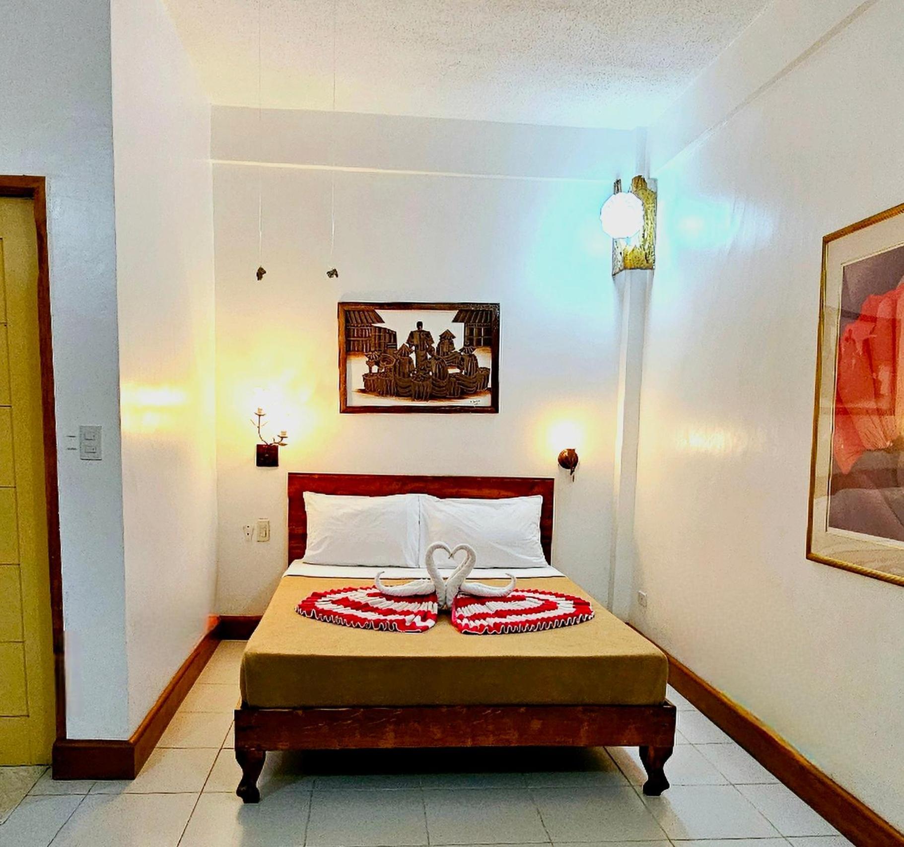 Cocoloco Beach Resort Manoc-Manoc Ngoại thất bức ảnh