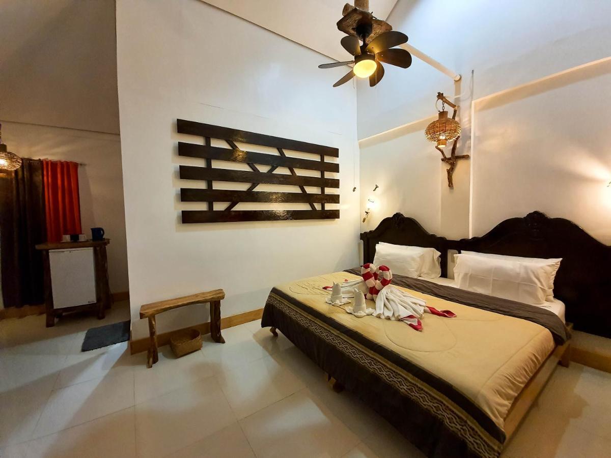 Cocoloco Beach Resort Manoc-Manoc Ngoại thất bức ảnh