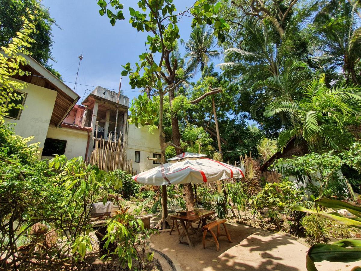 Cocoloco Beach Resort Manoc-Manoc Ngoại thất bức ảnh