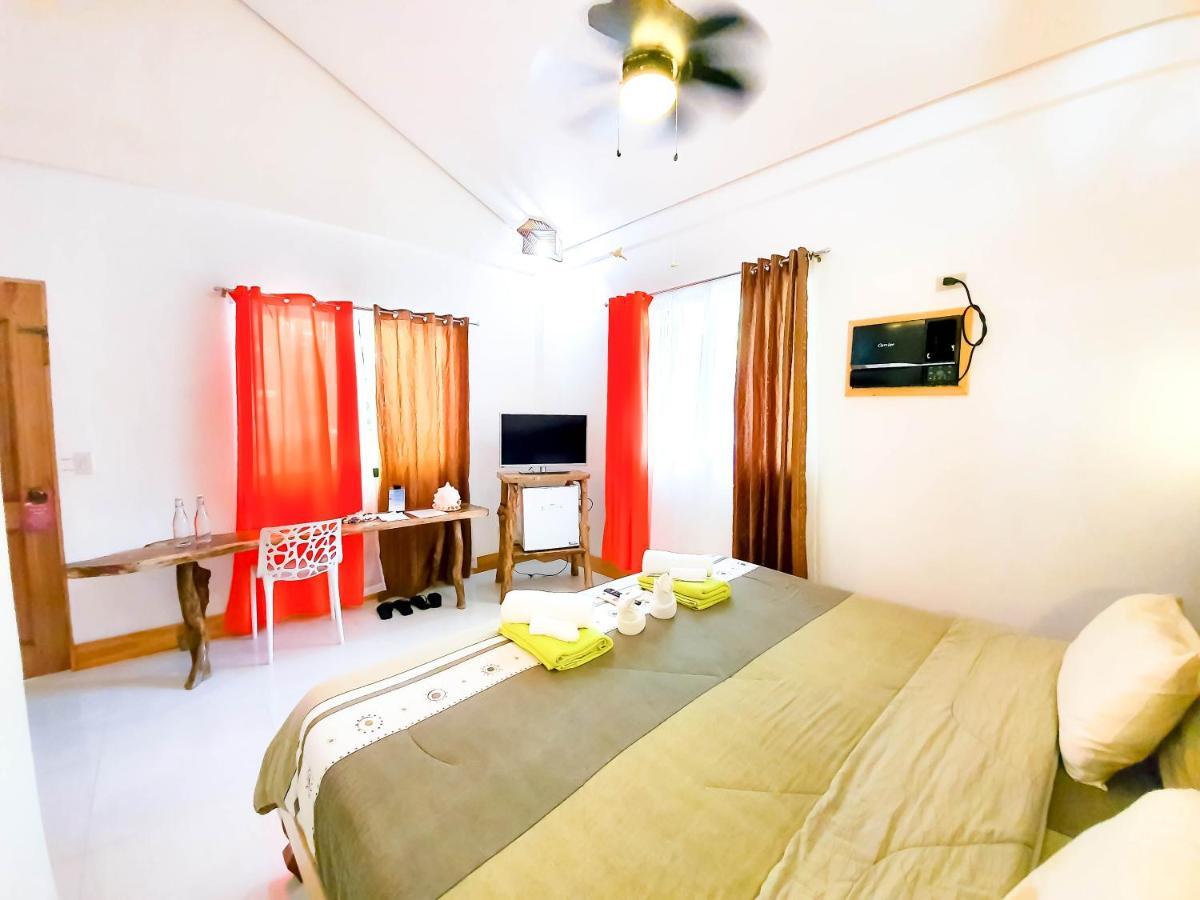 Cocoloco Beach Resort Manoc-Manoc Ngoại thất bức ảnh