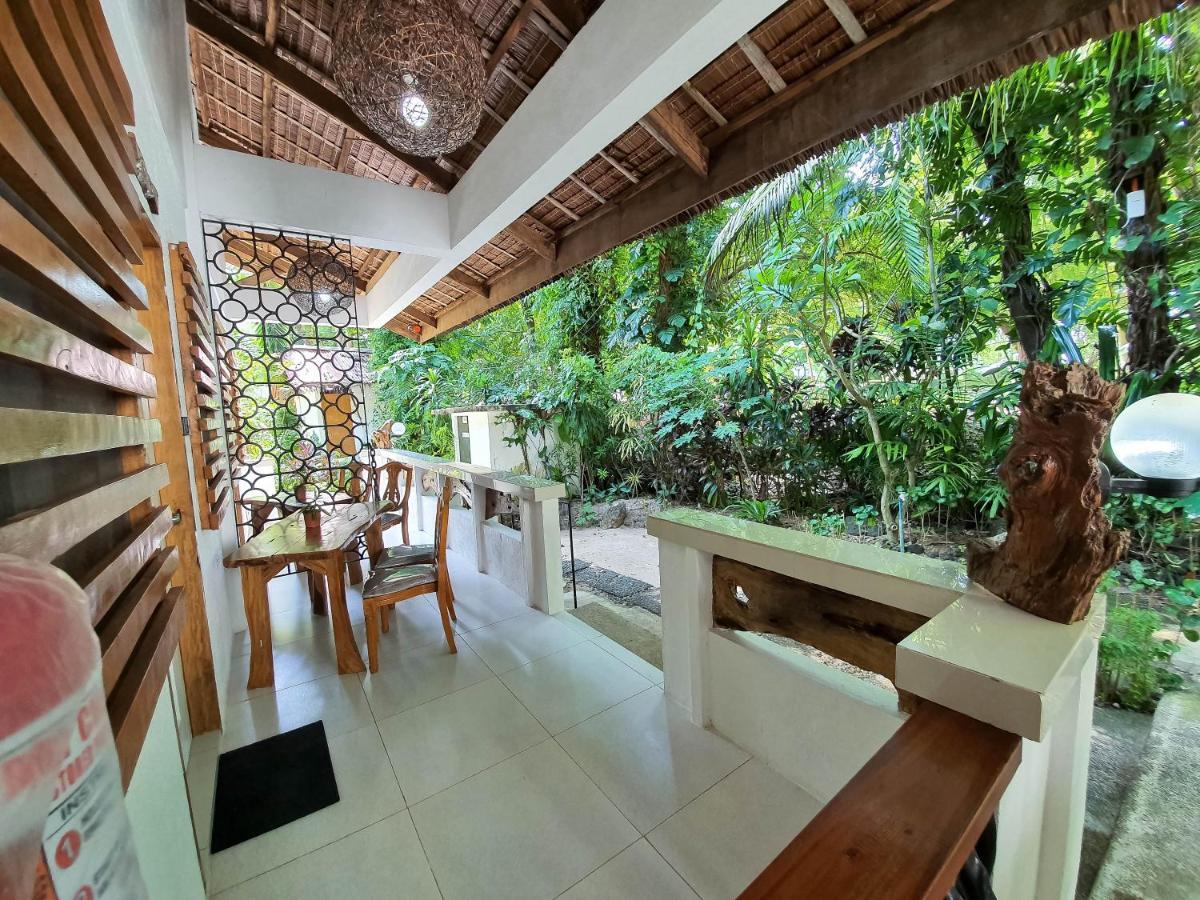 Cocoloco Beach Resort Manoc-Manoc Ngoại thất bức ảnh